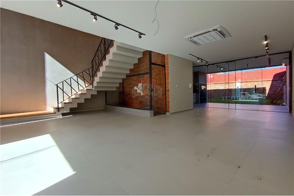Dúplex en Alquiler en Fernando de la Mora – Zona Sur con Excelente Ubicación, foto 3
