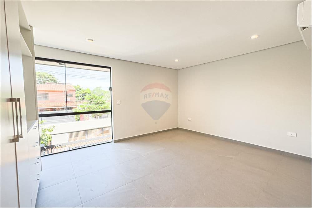 En Venta -Dúplex A Estrenar En El Barrio Mas Premium De Luque — foto 3