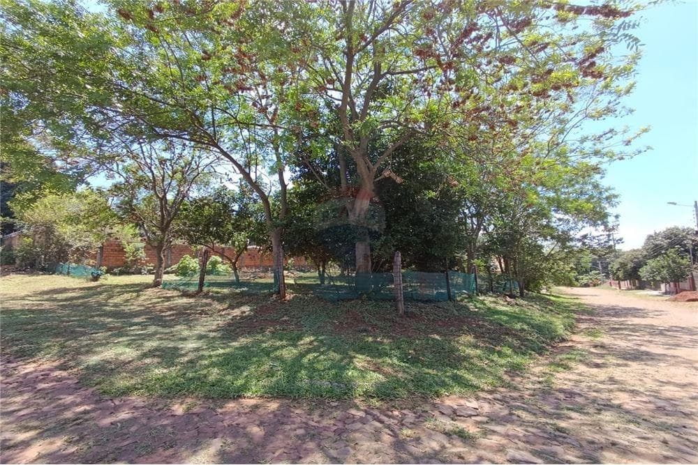 Venta de terreno esquina Villa Elisa arroyo seco