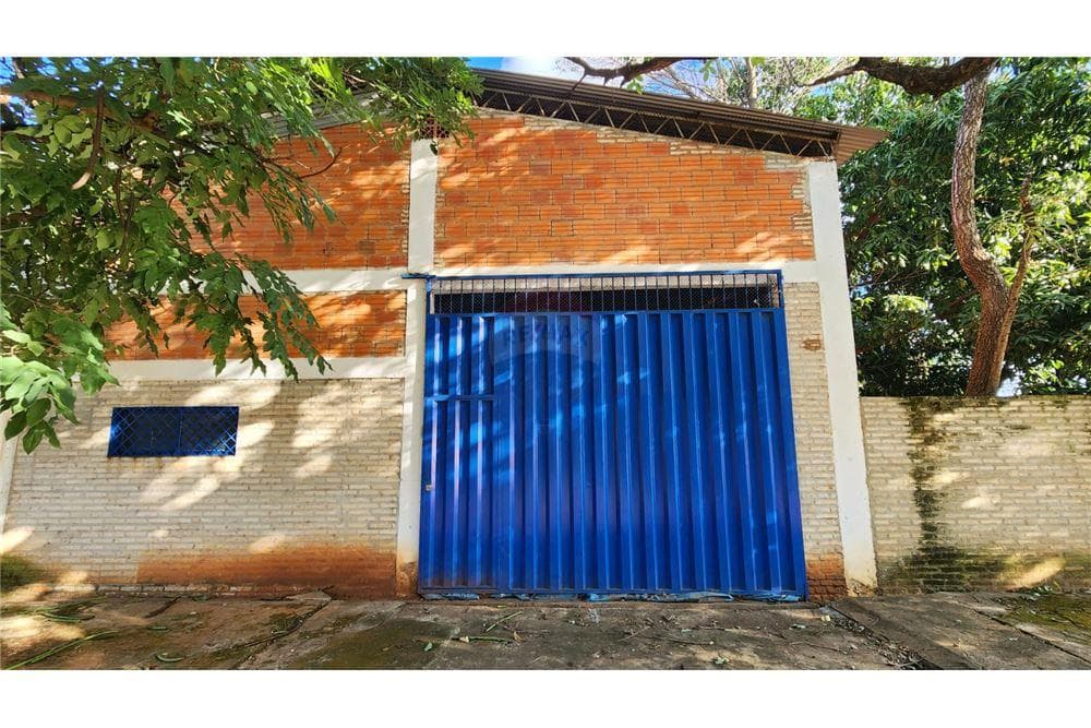 hermoso deposito en Luque, foto 3