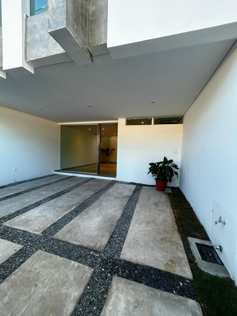 duplex a estrenar de 3 dormitorios en Fernando de la Mora zona norte, foto 5