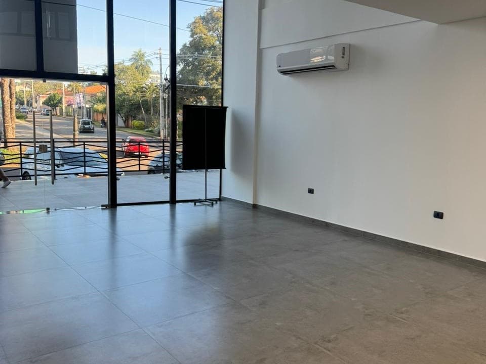 Lujoso salon comercial, foto 1
