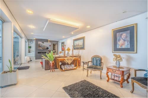 Amplia residencia en lambare, foto 1