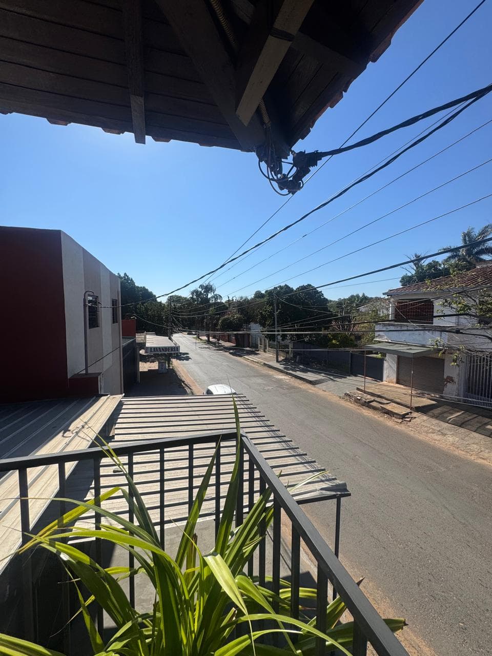 En Alquiler Casa En Planta Alta Sobre Saturios Rios, Fdo De La Mora, Zona Sur, foto 3