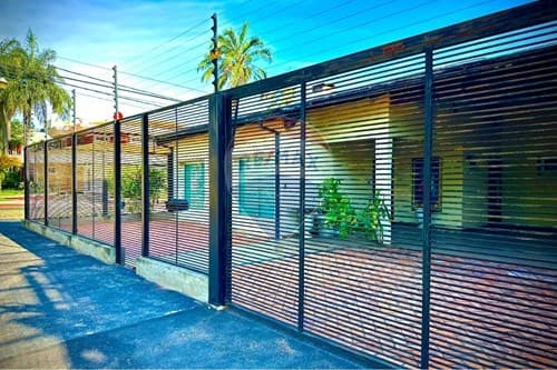 Casa En Alquiler - Ycua Sati, foto 1