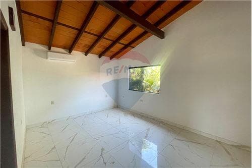 De departamento, lambare, foto 4