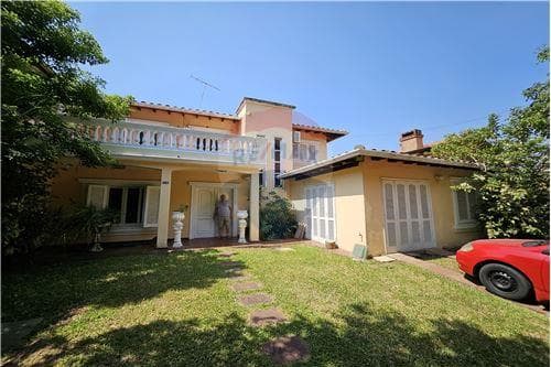 Casa de 5 habitaciones en Asunción Bº Manora, foto 1