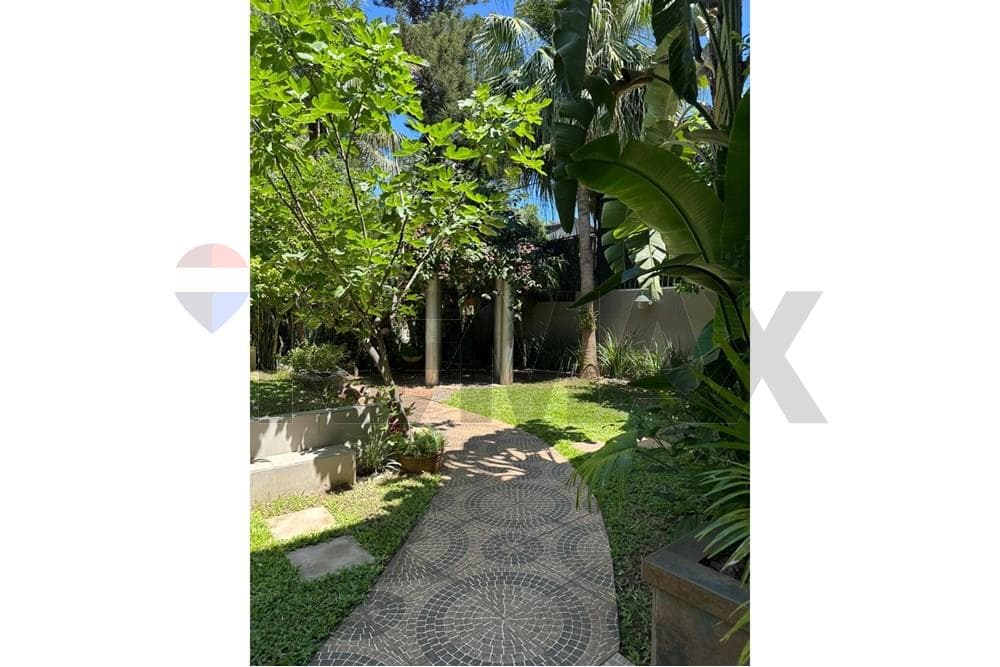 Casa - Alquiler - Carmelitas, Asunción, Paraguay — foto 2