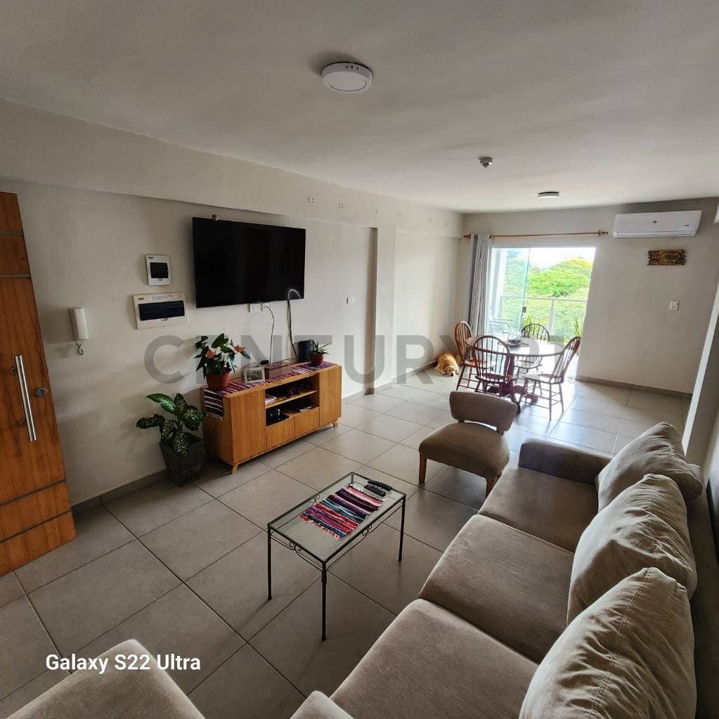 En venta departamento de 3 Dormitorios en ciudad de Lambare, foto 2