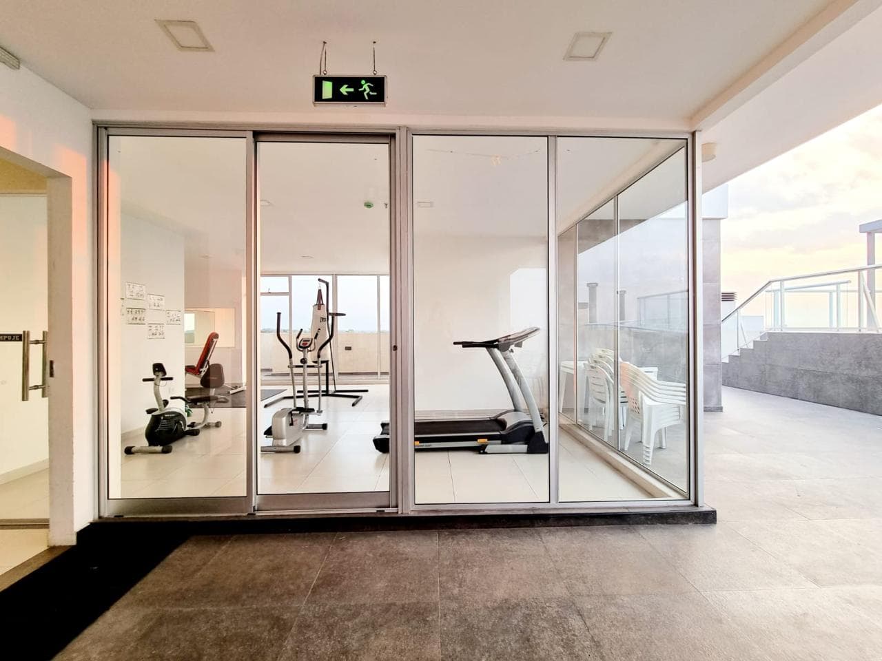 Departamento Amoblado en Alquiler, Edificio “Rembrandt” Los Laureles, foto 5