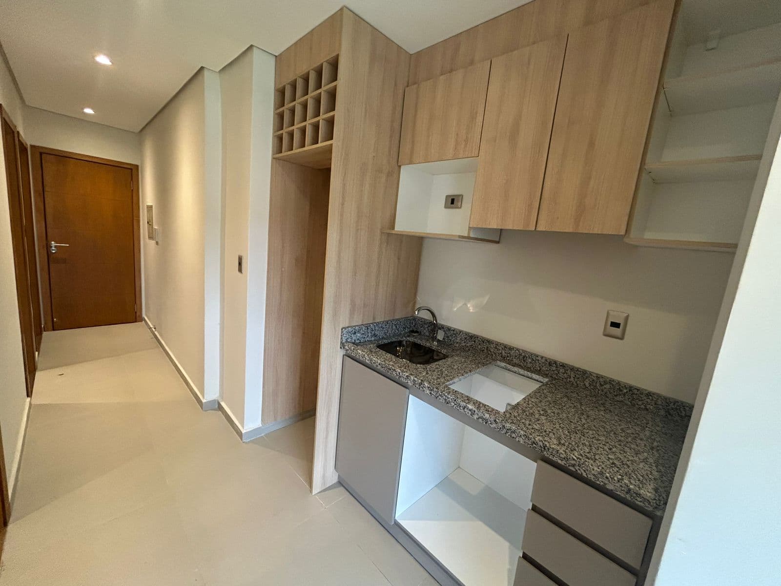 Alquilá tu nuevo hogar en Fernando de la Mora Norte, foto 2