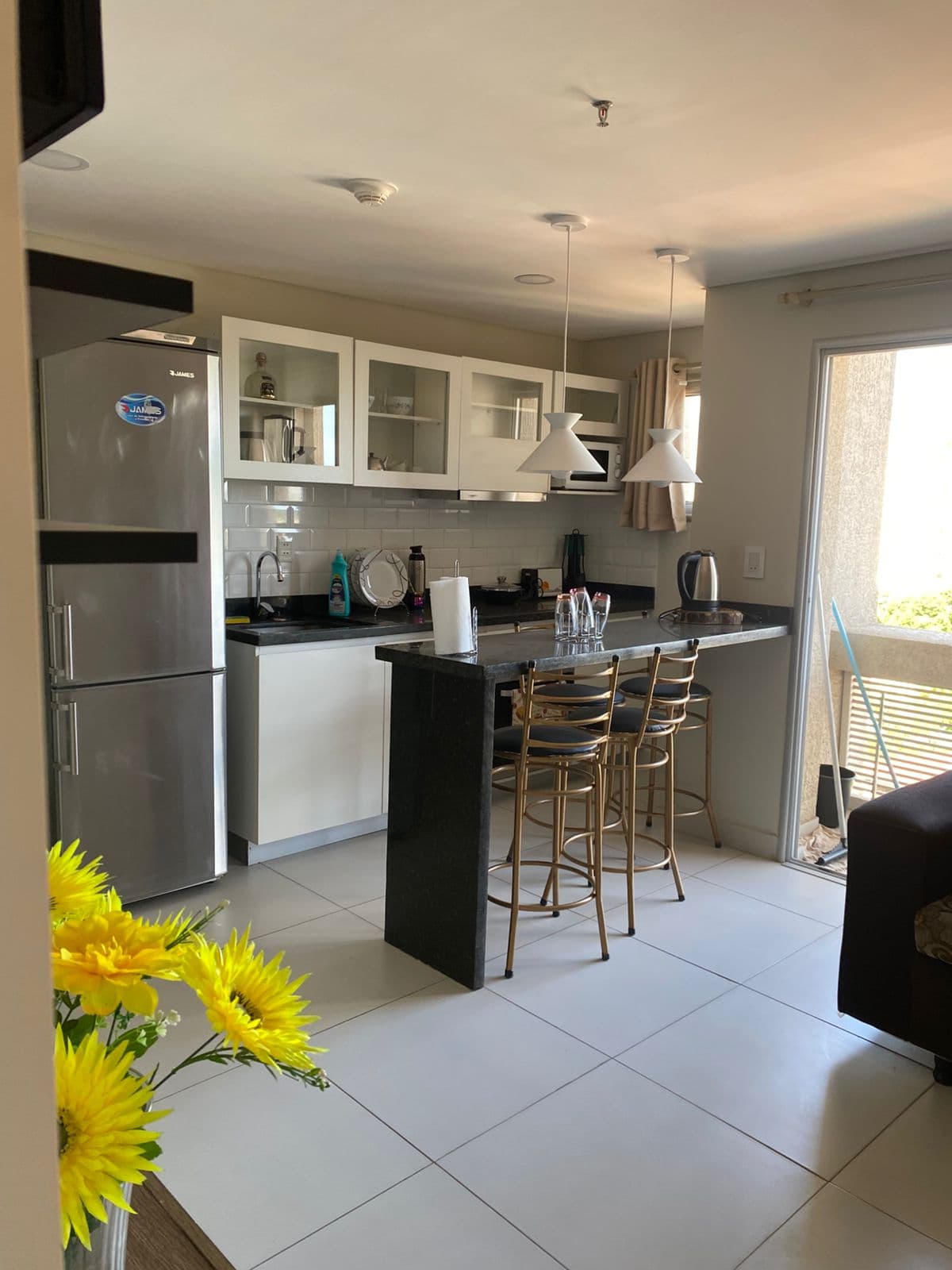 Hermoso departamento amoblado de dos dormitorios en los laureles, foto 1