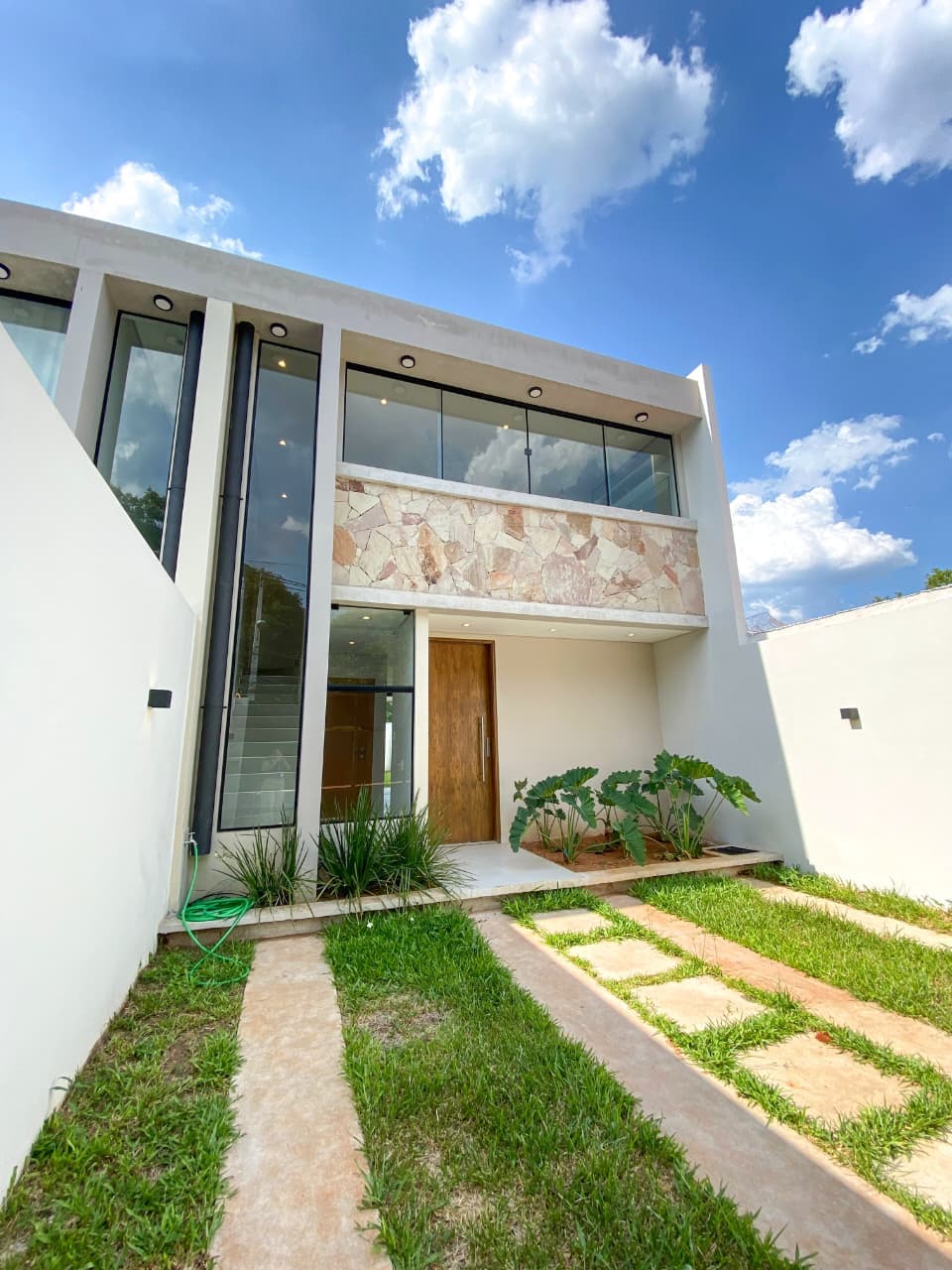 En Alquiler – Dúplex Premium A Estrenar En Loma Merlo | Luque — foto 1