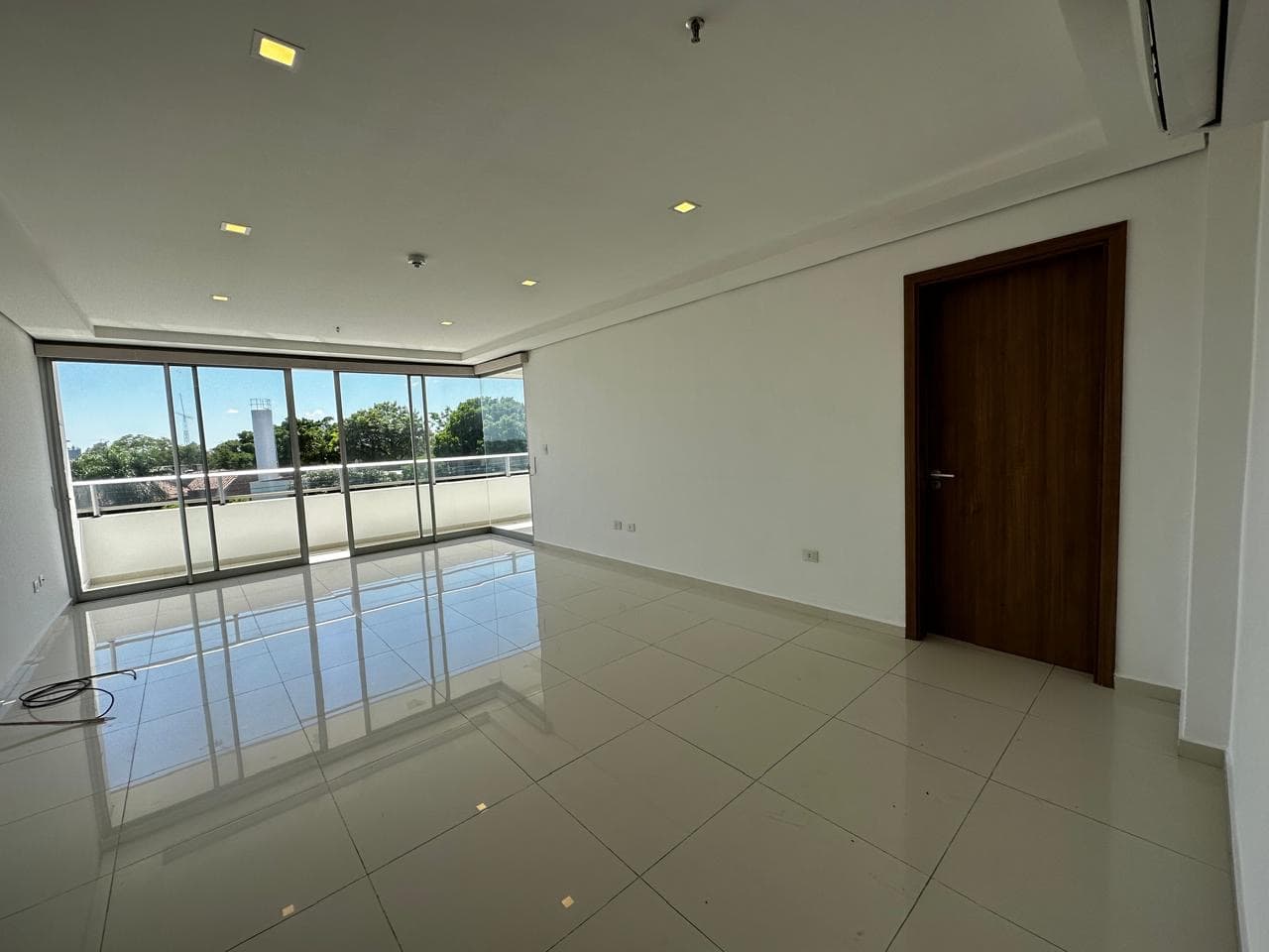 departamento de 2 dormitorios + área de servicio en barrio Jara, foto 1