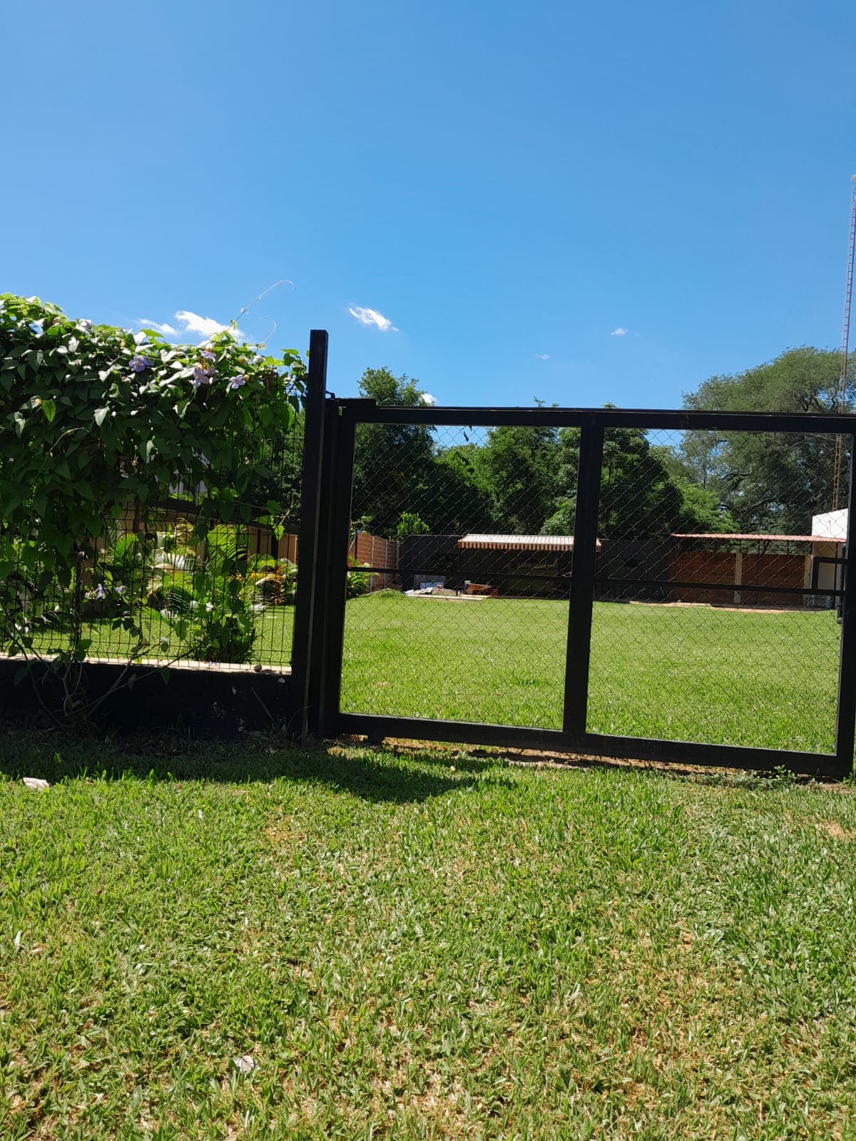 San Bernardino. Puerta Del Lago Casa Moderna-1600 M2, Const: 650 M2 — foto 2