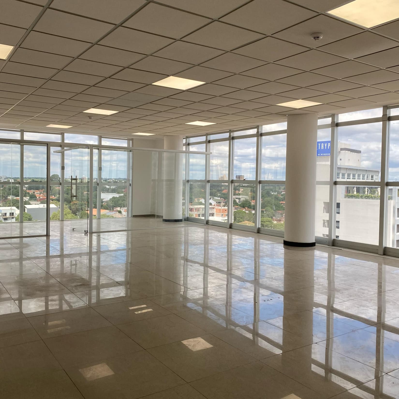 Oficina Corporativa en SKY CENTER — foto 3