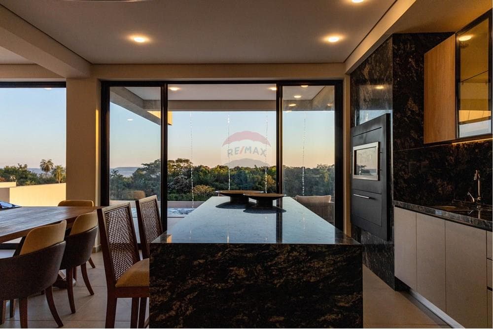 Casa de lujo en San Bernardino con vista al algo, foto 3