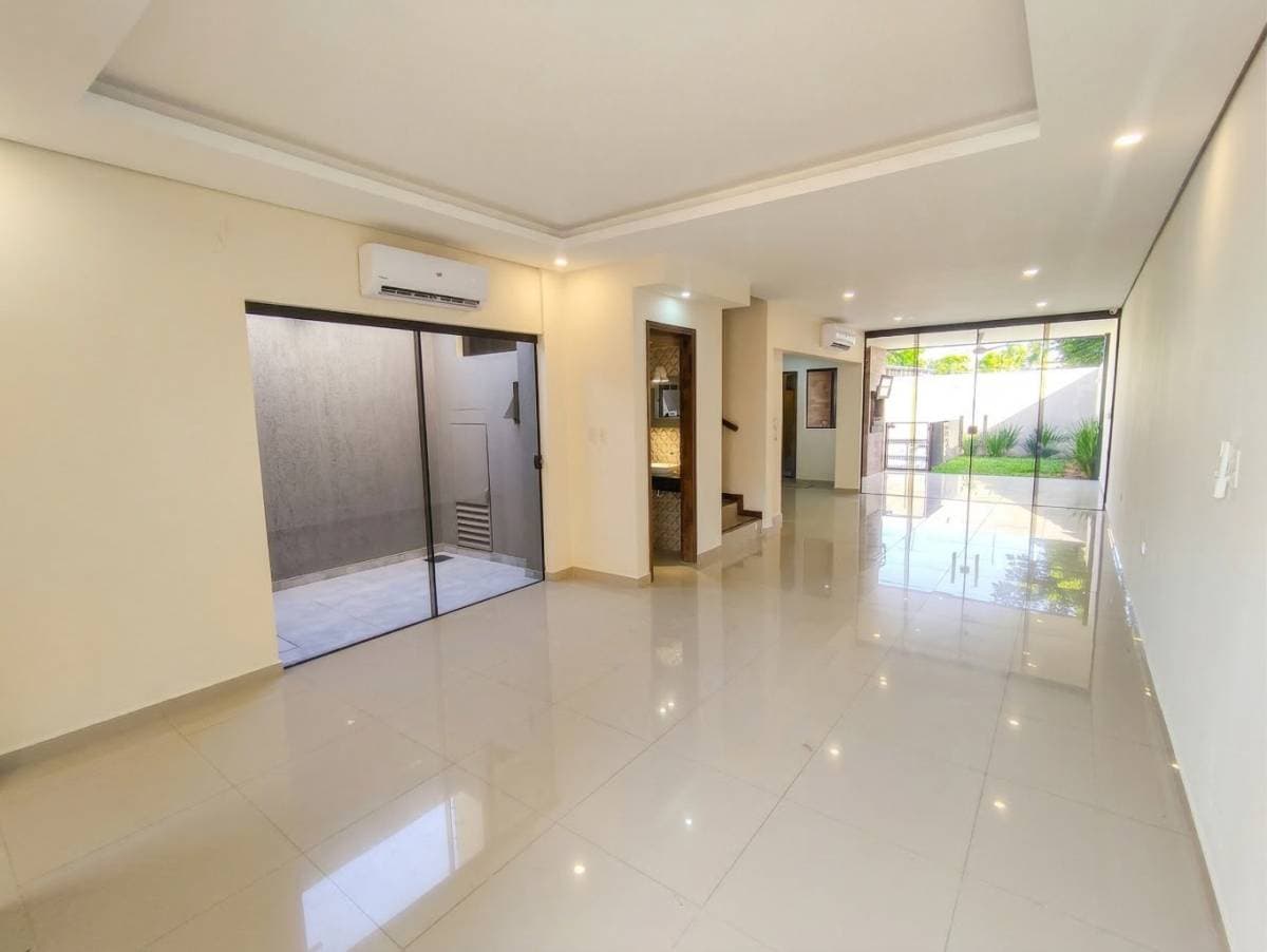 Dúplex de 4 habitaciones con piscina Fernando de la Mora Zona Norte, foto 3