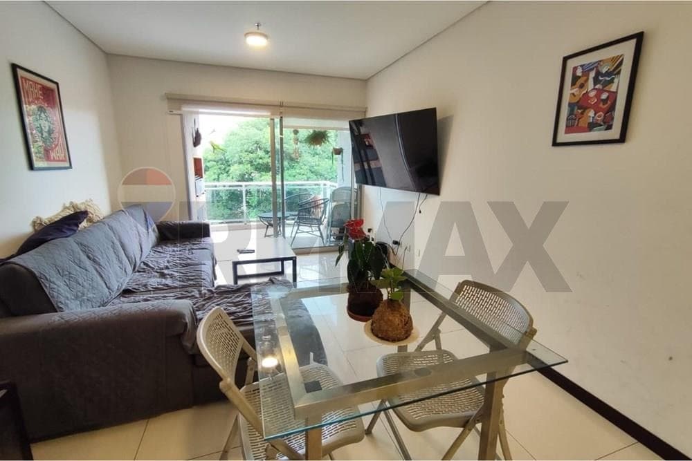 En venta amplio departamento zona shopping, foto 1