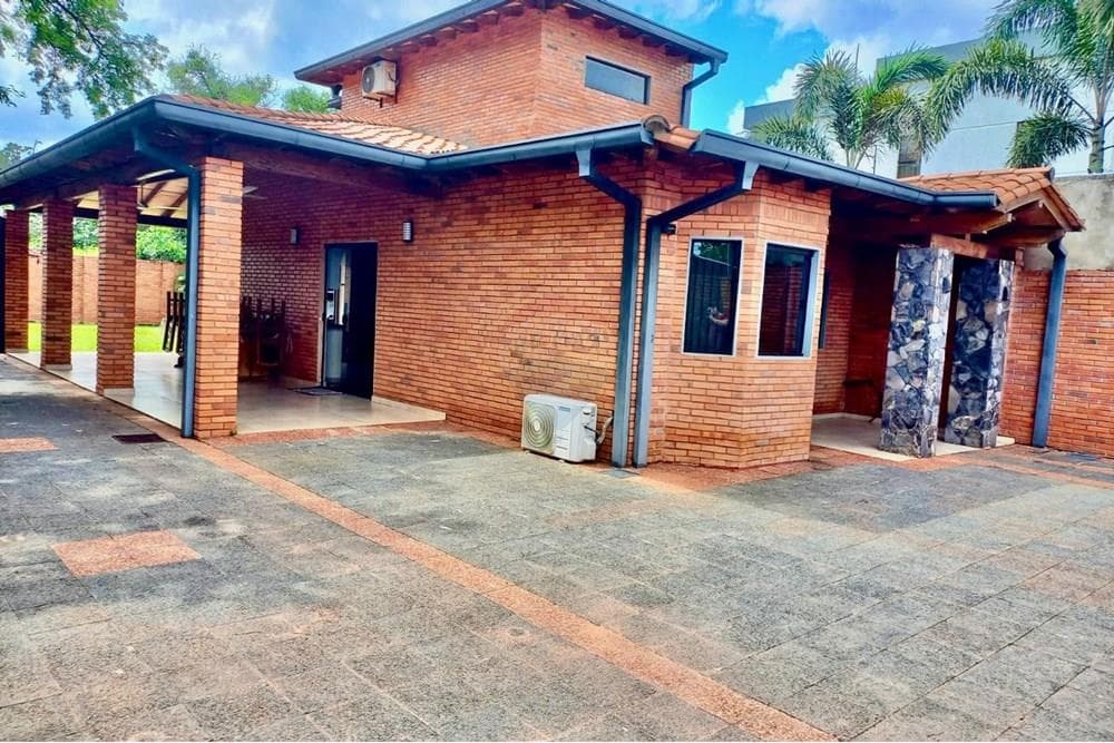 Vendo casa en San Lorenzo