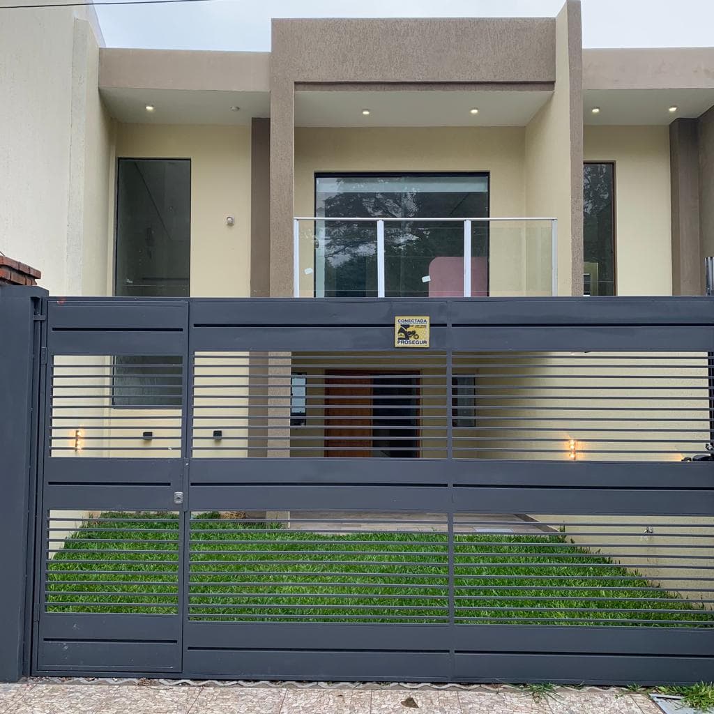 ¡VENDO ¡Hermoso duplex con piscina a estrenar en Ita Enramada
