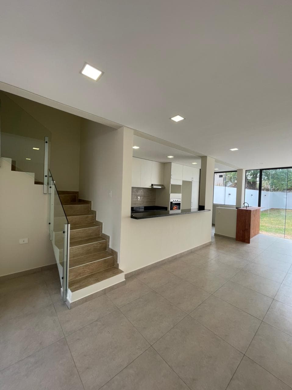 Duplex a Estrenar en Luque - Zona Los Jardínes, foto 3