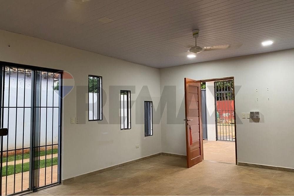 Casa en alquiler – Fernando de la Mora (zona sur), foto 4