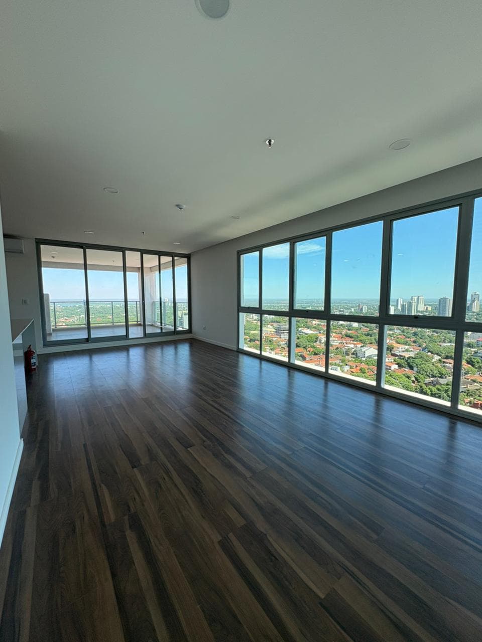 Hermoso Semipenthouse en el edificio Home Palace Tower, foto 2