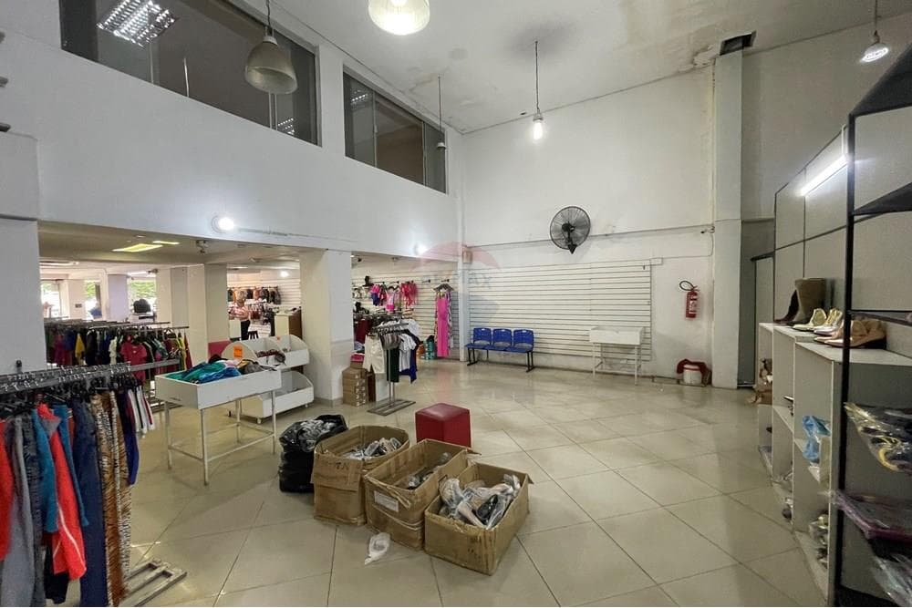 Salon comercial en fdo. De la mora, foto 4