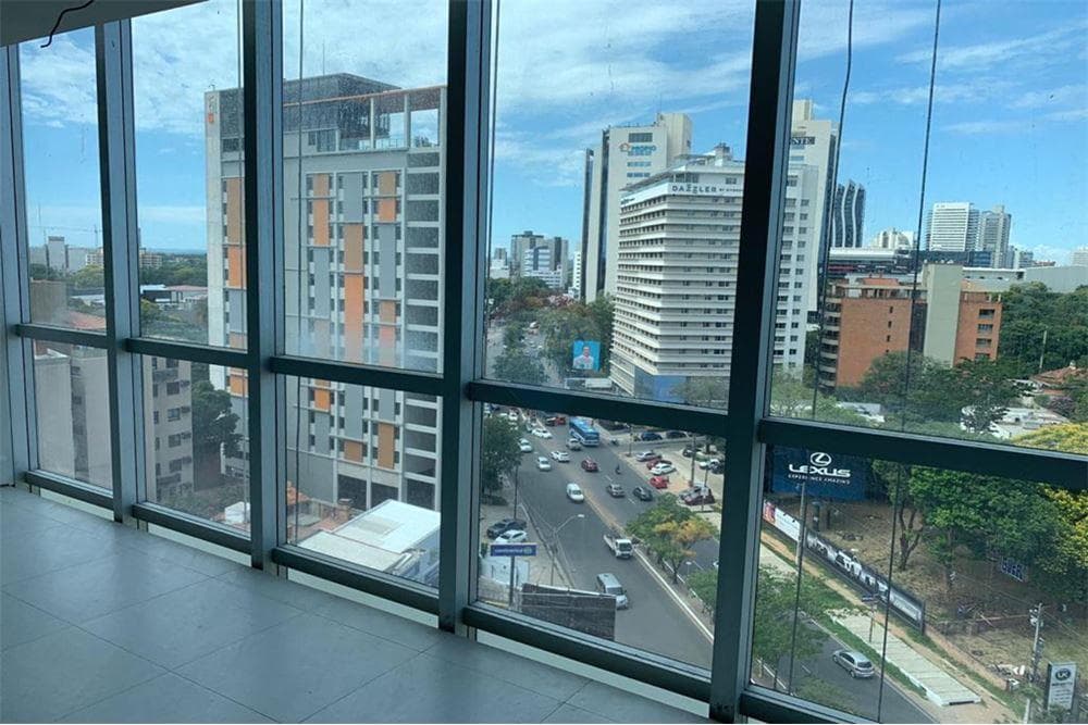 Alquiler de espectacular oficina a estrenar