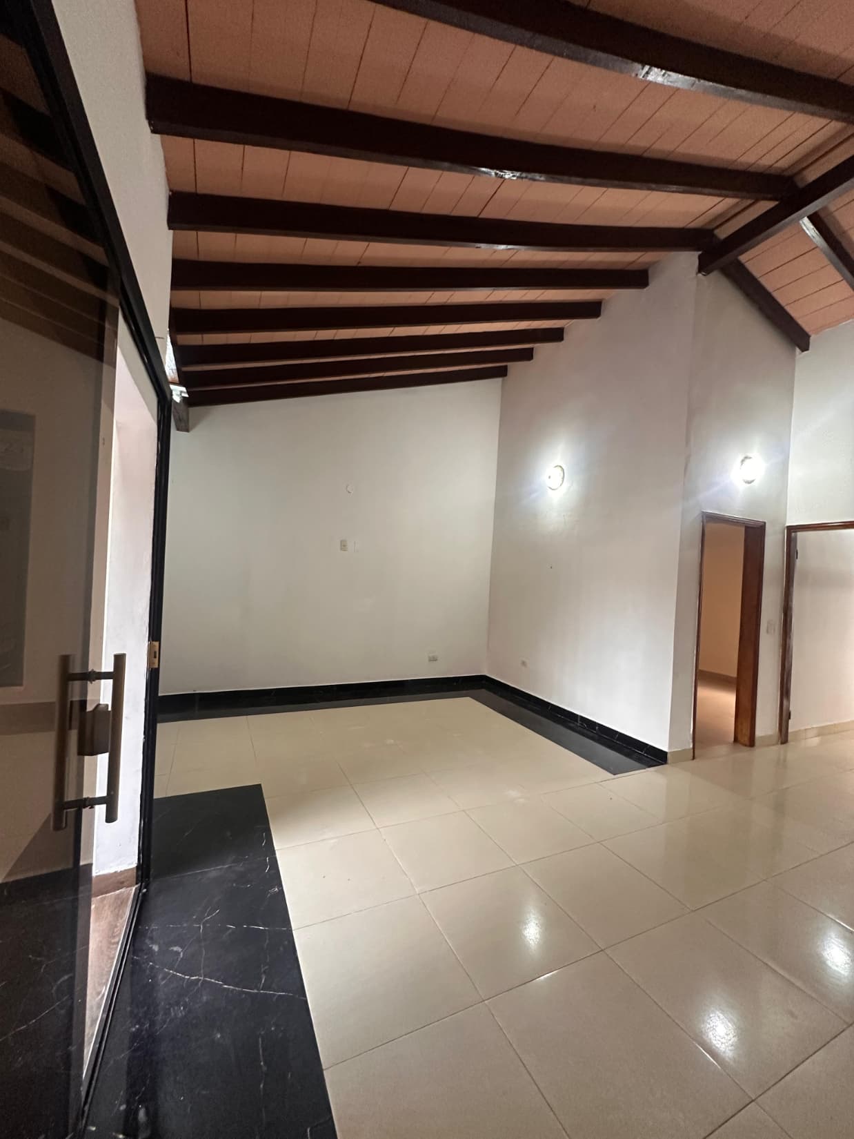 Casa en venta de dos dormitorios– Fernando de la Mora Zona Sur, foto 5