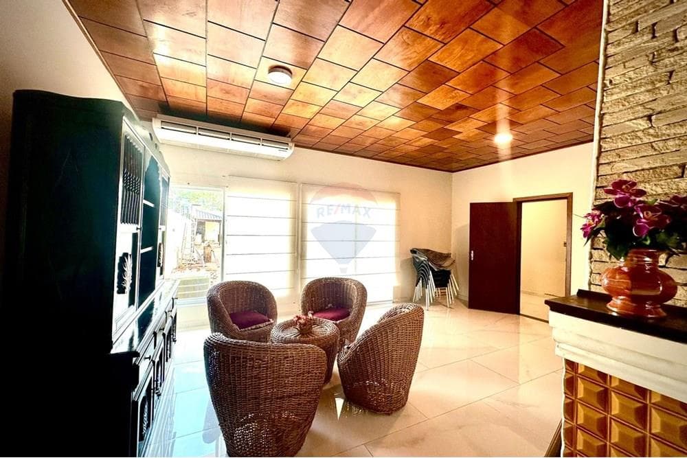 Amplia Casa Para Oficina/Vivienda.Ycua Saty, foto 4