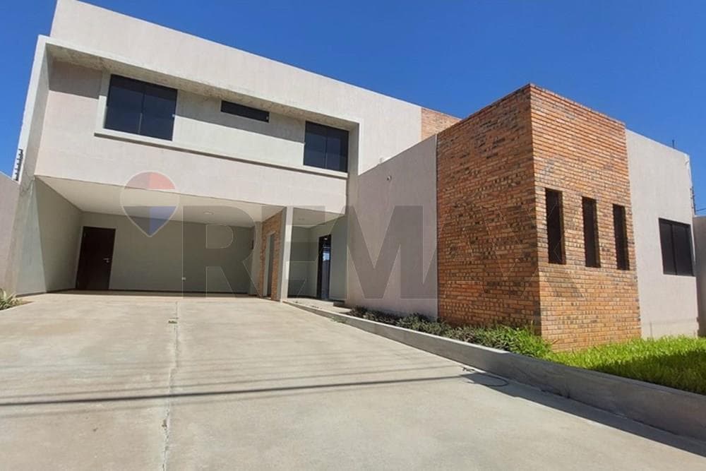 En venta casa en Luque