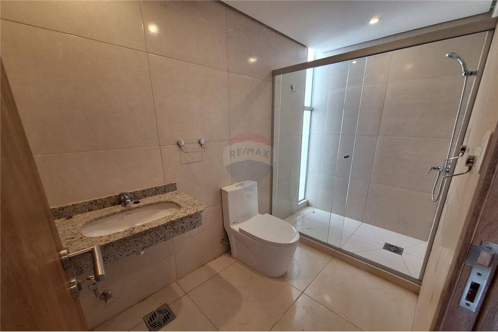 Casa a estrenar en Luque loma merlo — foto 4