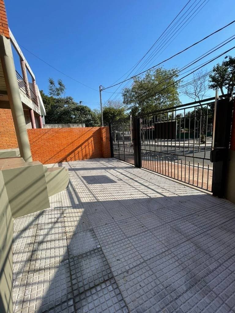 Duplex sobre bruno guggiari, Lambaré, foto 2