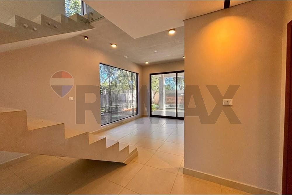 Hermosa casa San Bernardino c/ piscina, foto 2
