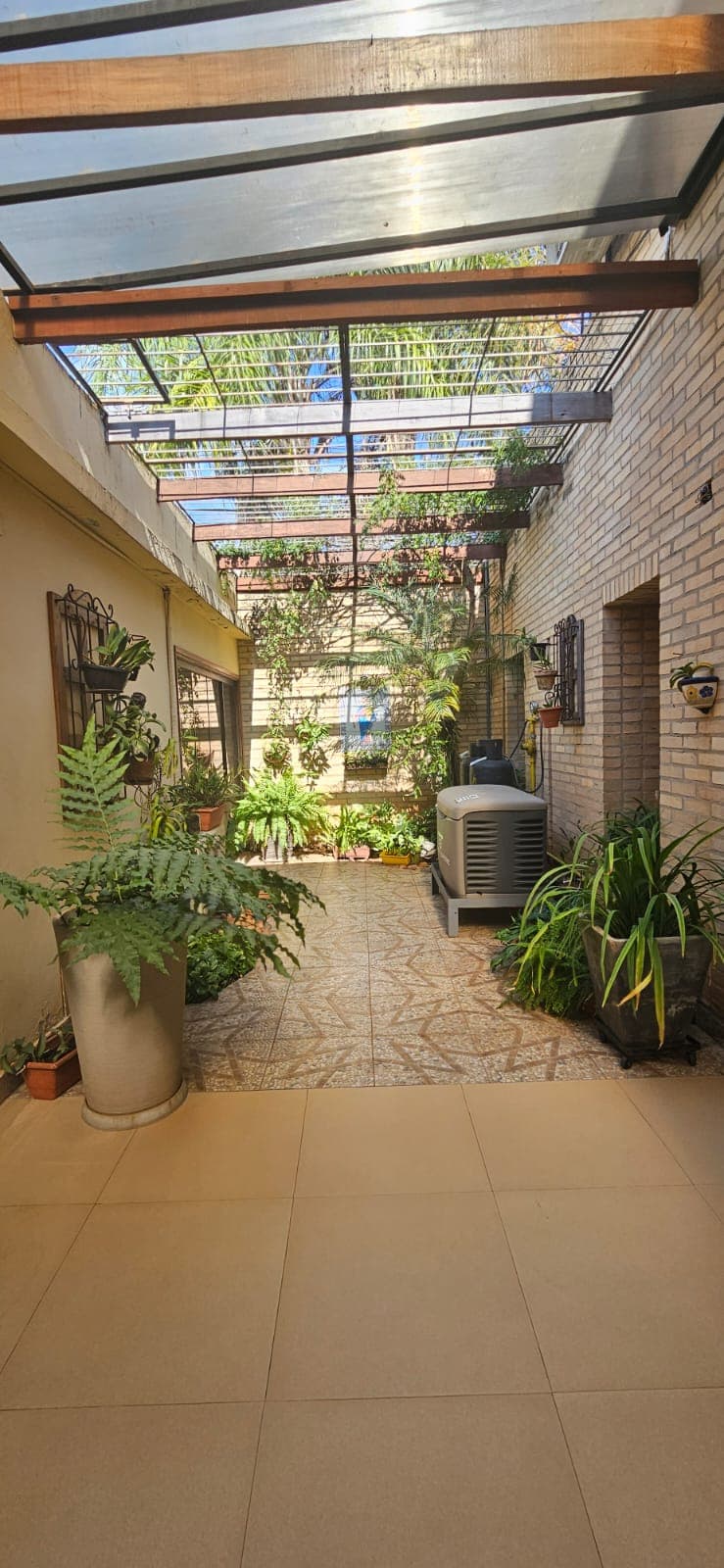 Amplia residencia en venta - b° Jara, foto 5