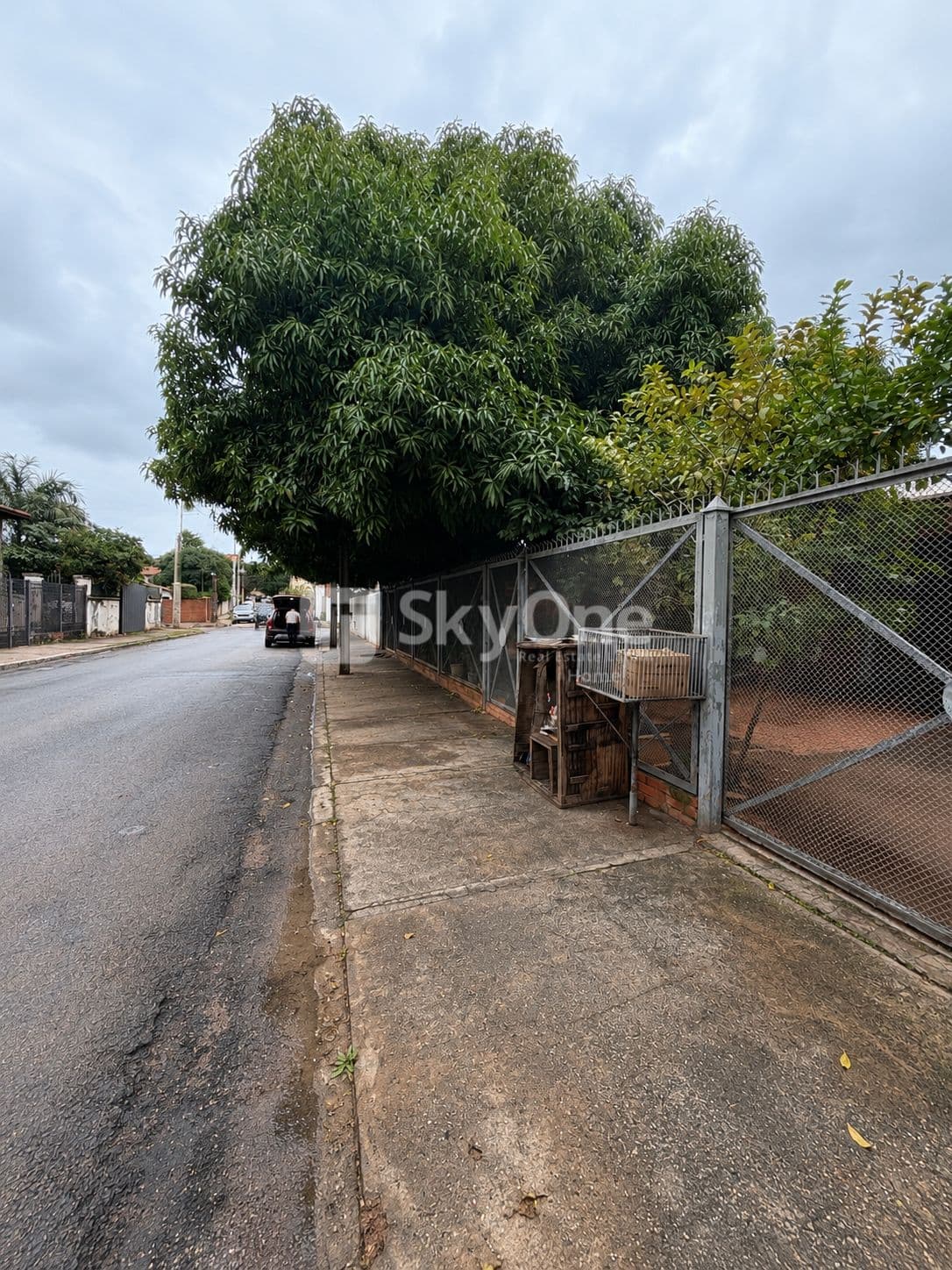 Vendo terreno en esquina en bo. Salvador del mundo Asunción