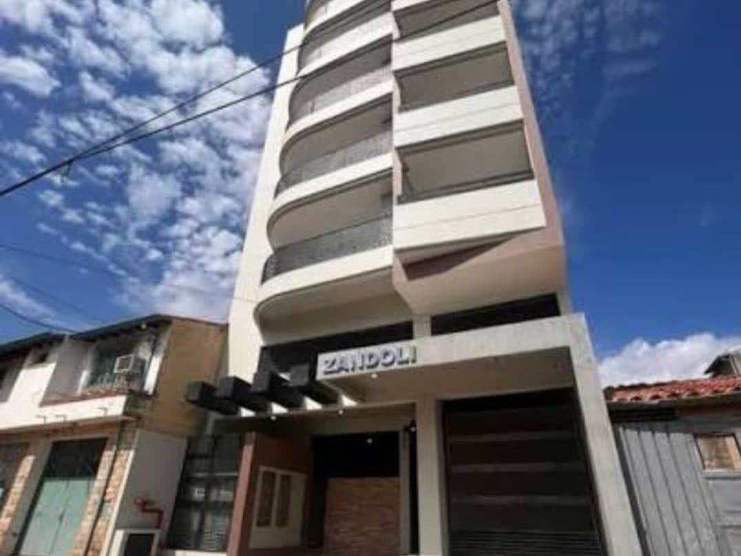 Alquilo monoambiente en bo. Jara zona u. Americana