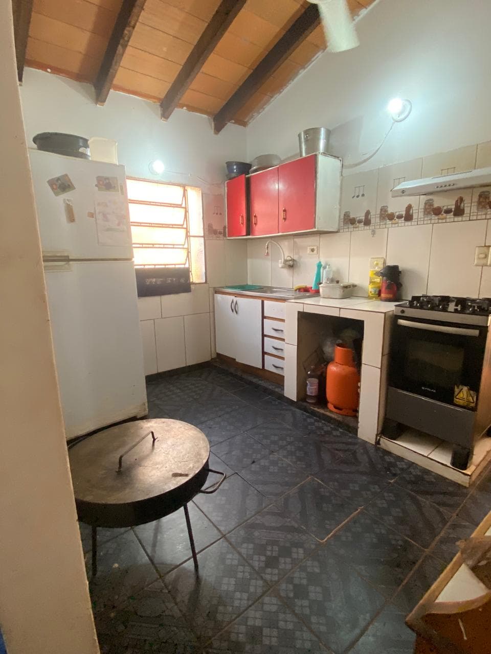 En venta amplia casa en Ñemby, foto 5