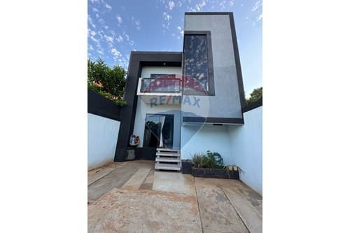 Duplex En Luque