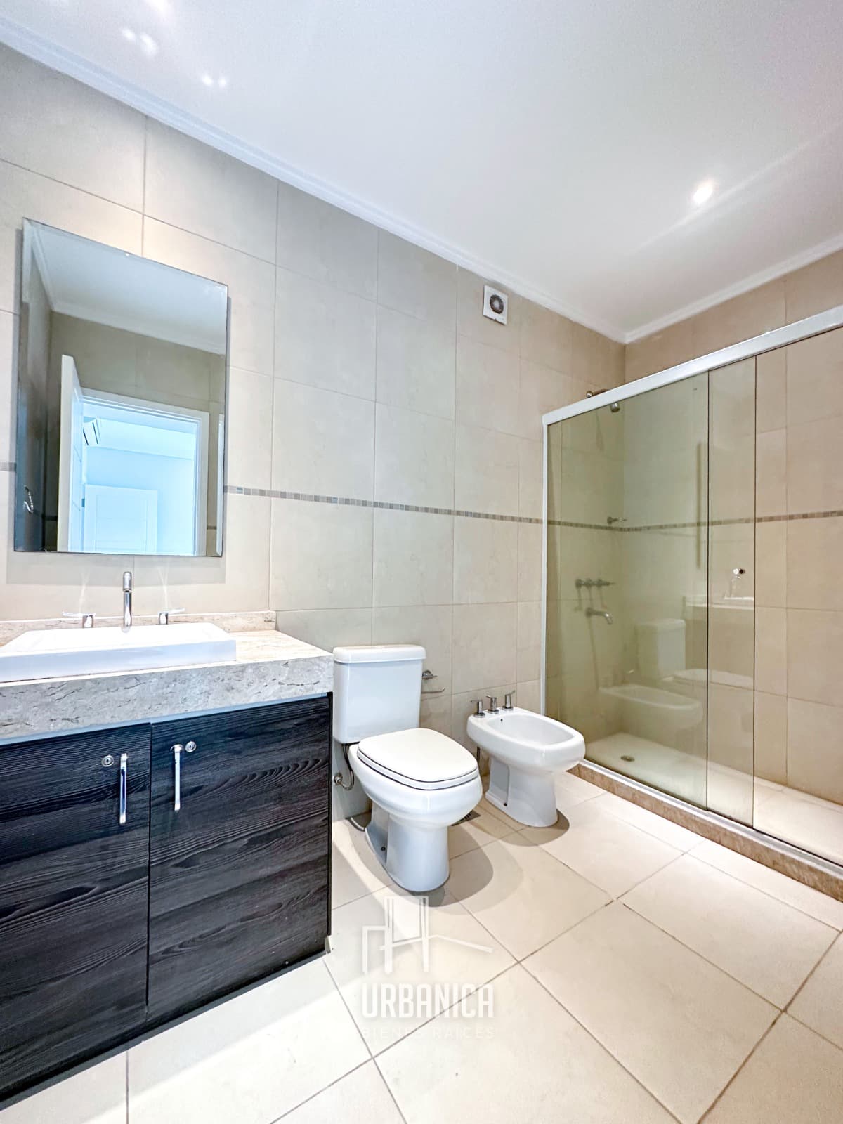 Hermoso Depto De 3 Habitaciones En Suite. Edificio Martinica, foto 3