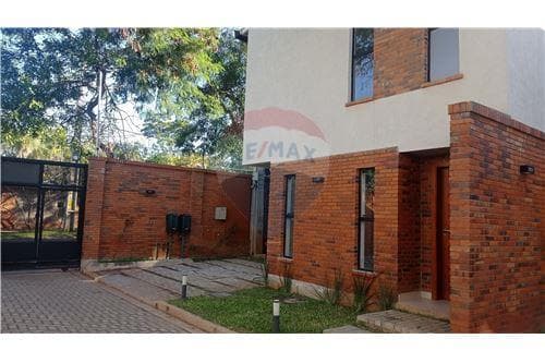 Duplex-Venta-PY Central Luque Loma Merlo Excomb Carlos Antonio Meza Avda Ykua…, foto 4