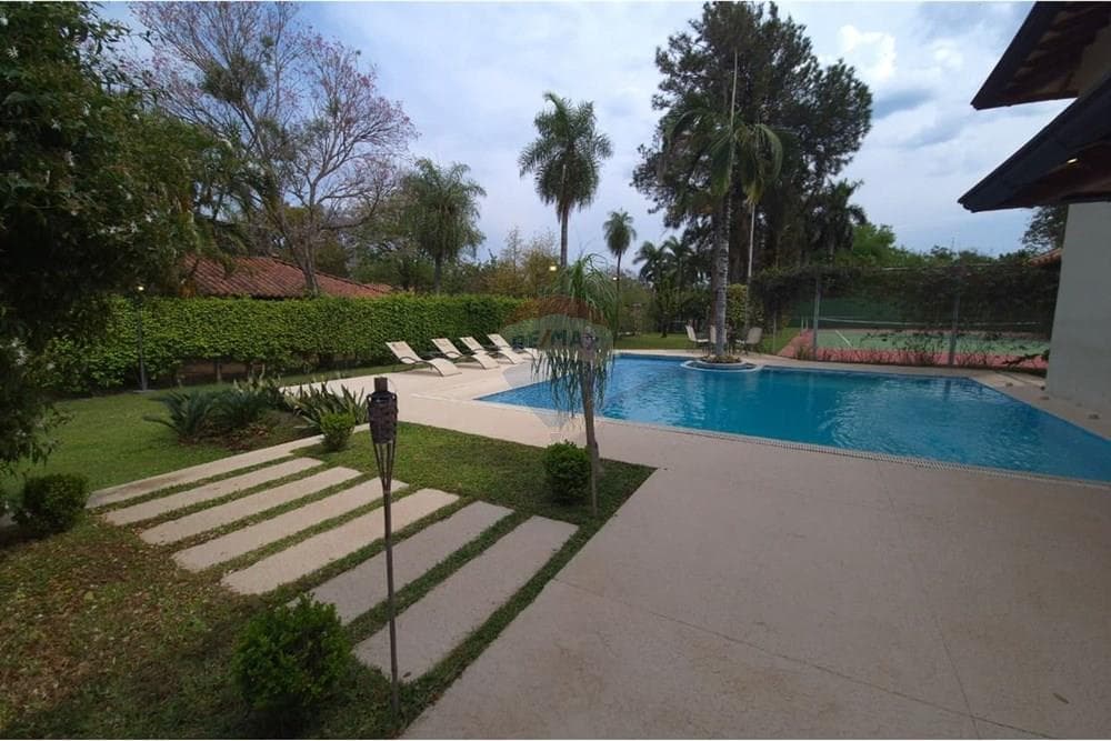 Casa en San Bernardino con Cancha de Tenis, foto 2