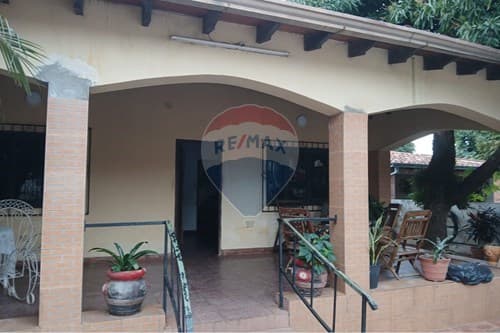 Casa-Venta-PY Central Fernando de la Mora Laguna Grande Guaraní