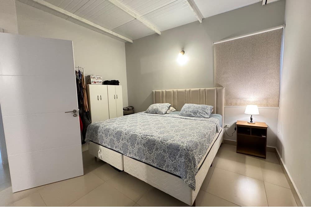 Amplia casa familiar en venta en lambare, foto 3