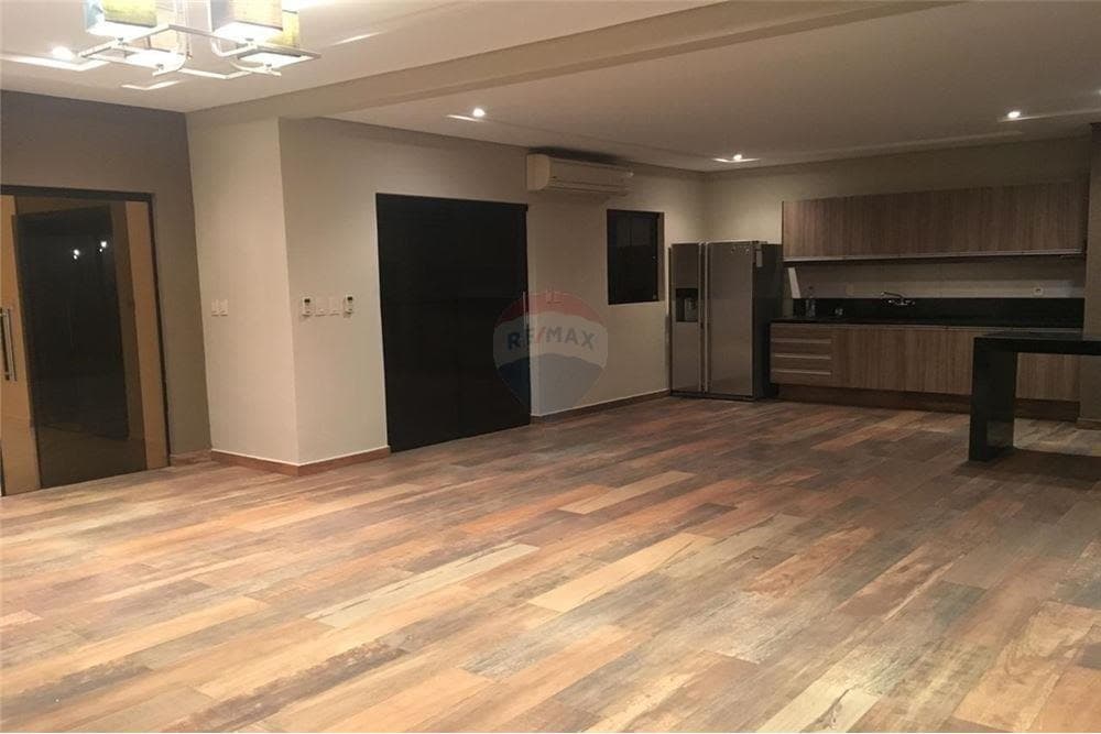 Lujosa casa en mariscal estigarribia / los laureles — foto 5