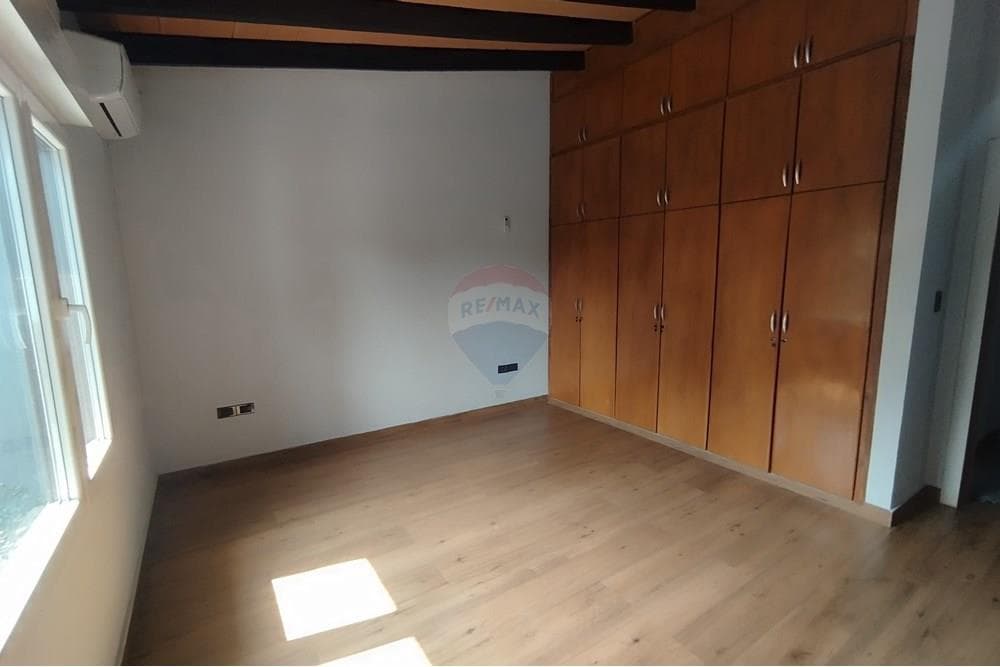 En alquiler amplia Casa semi amoblado en Capiatá, foto 4