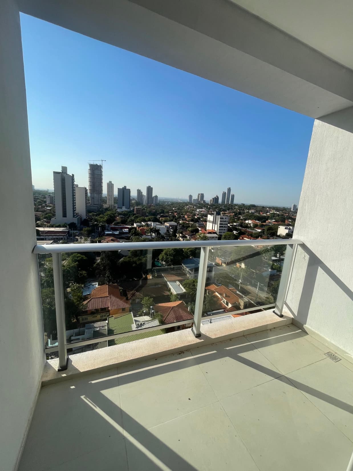 Alquilo monoambiente edificio unico molas lopez