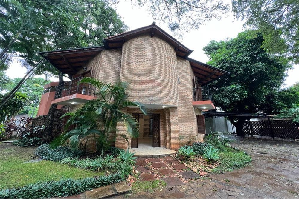 En venta 2 residencias en el bo. Villamorra